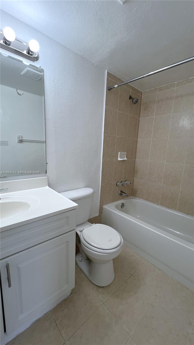 YOLANDA VILLAS CONDO - Residential Lease