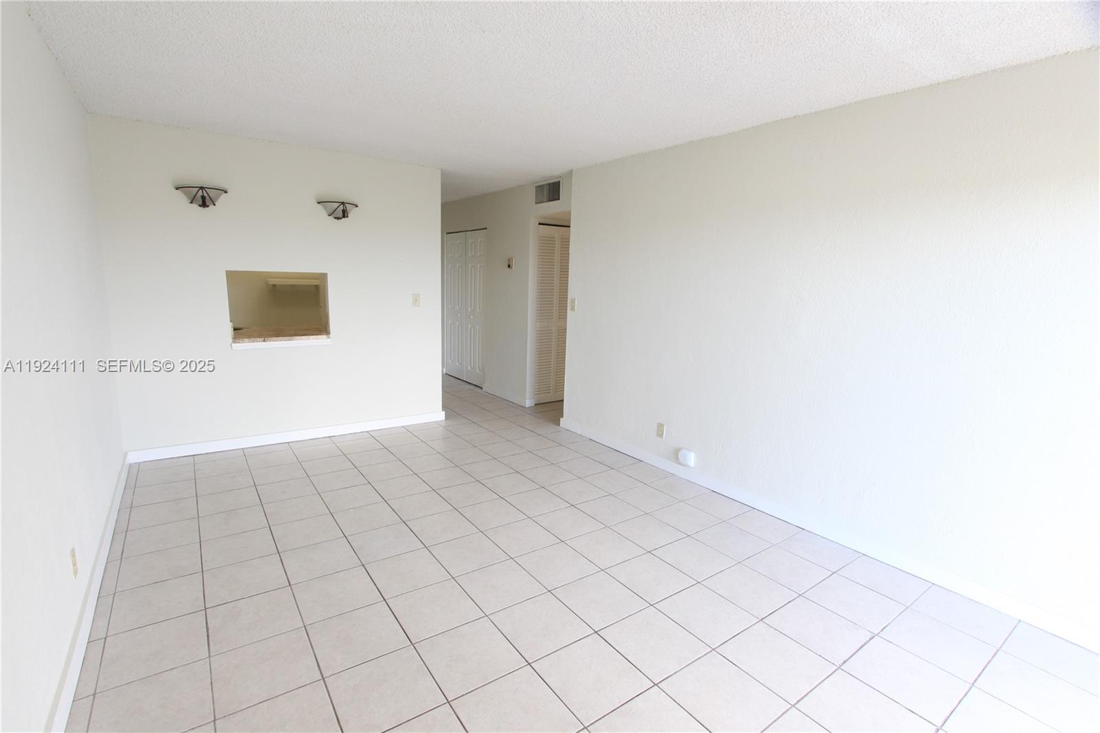 YOLANDA VILLAS CONDO - Residential Lease