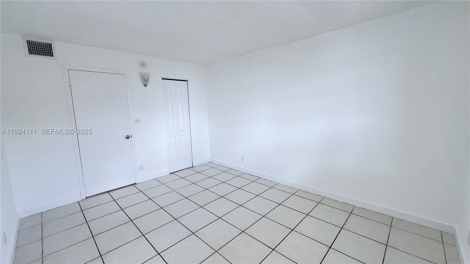 YOLANDA VILLAS CONDO - Residential Lease