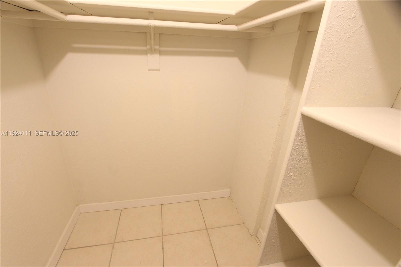 YOLANDA VILLAS CONDO - Residential Lease