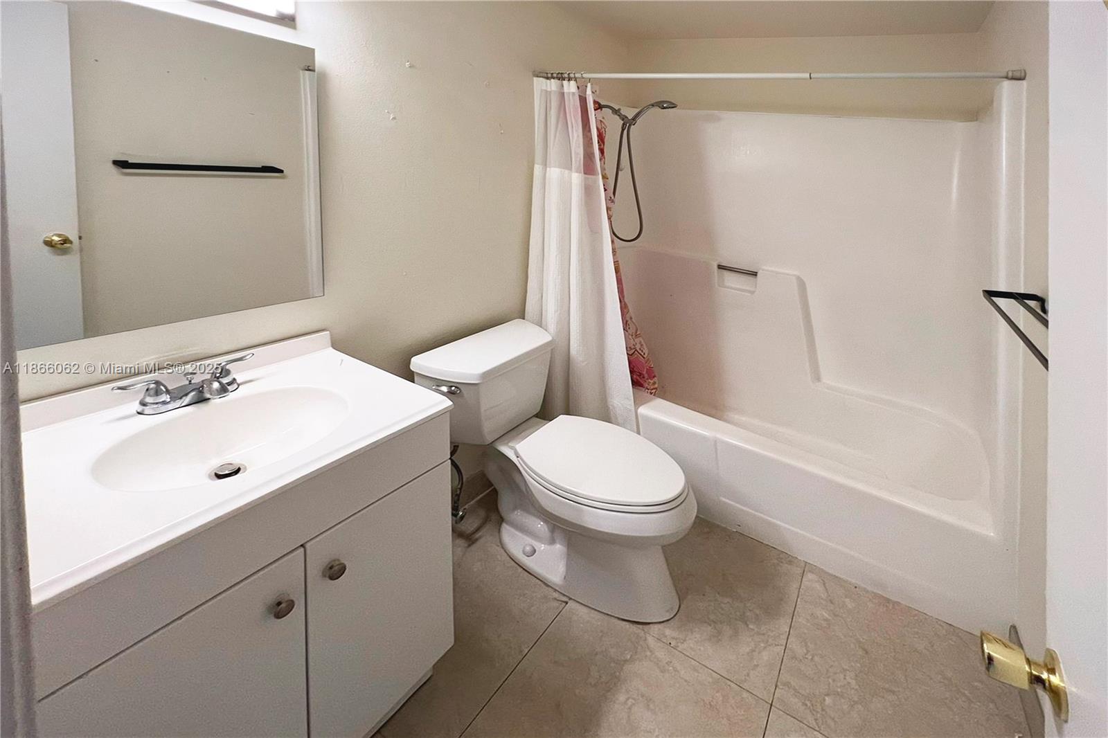 VILLAGE PARK AT OAKLAND C - Residential