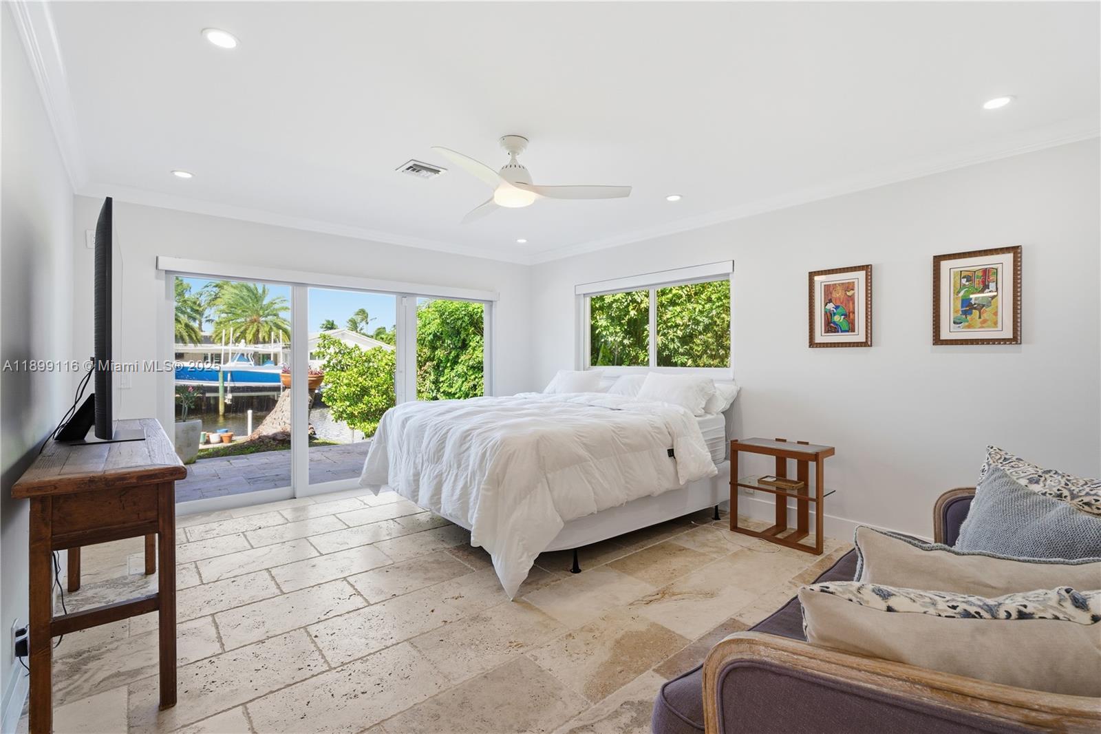 VENETIAN ISLES 2ND SEC - Residential