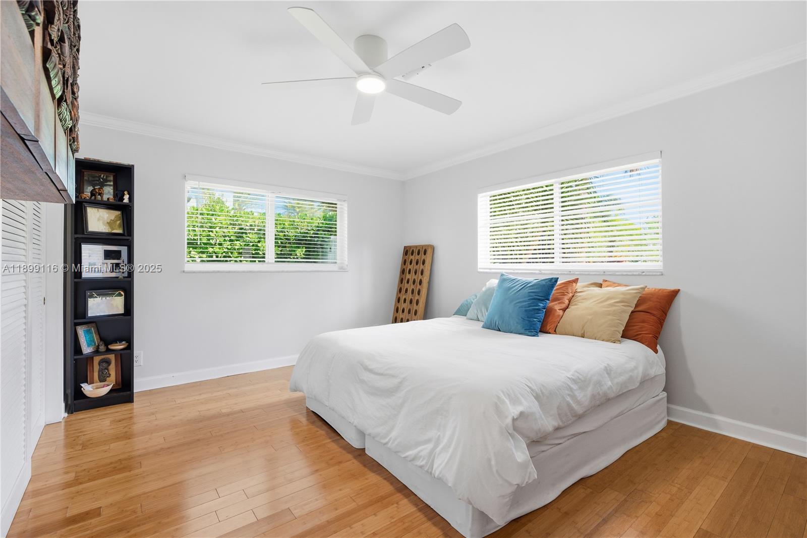 VENETIAN ISLES 2ND SEC - Residential