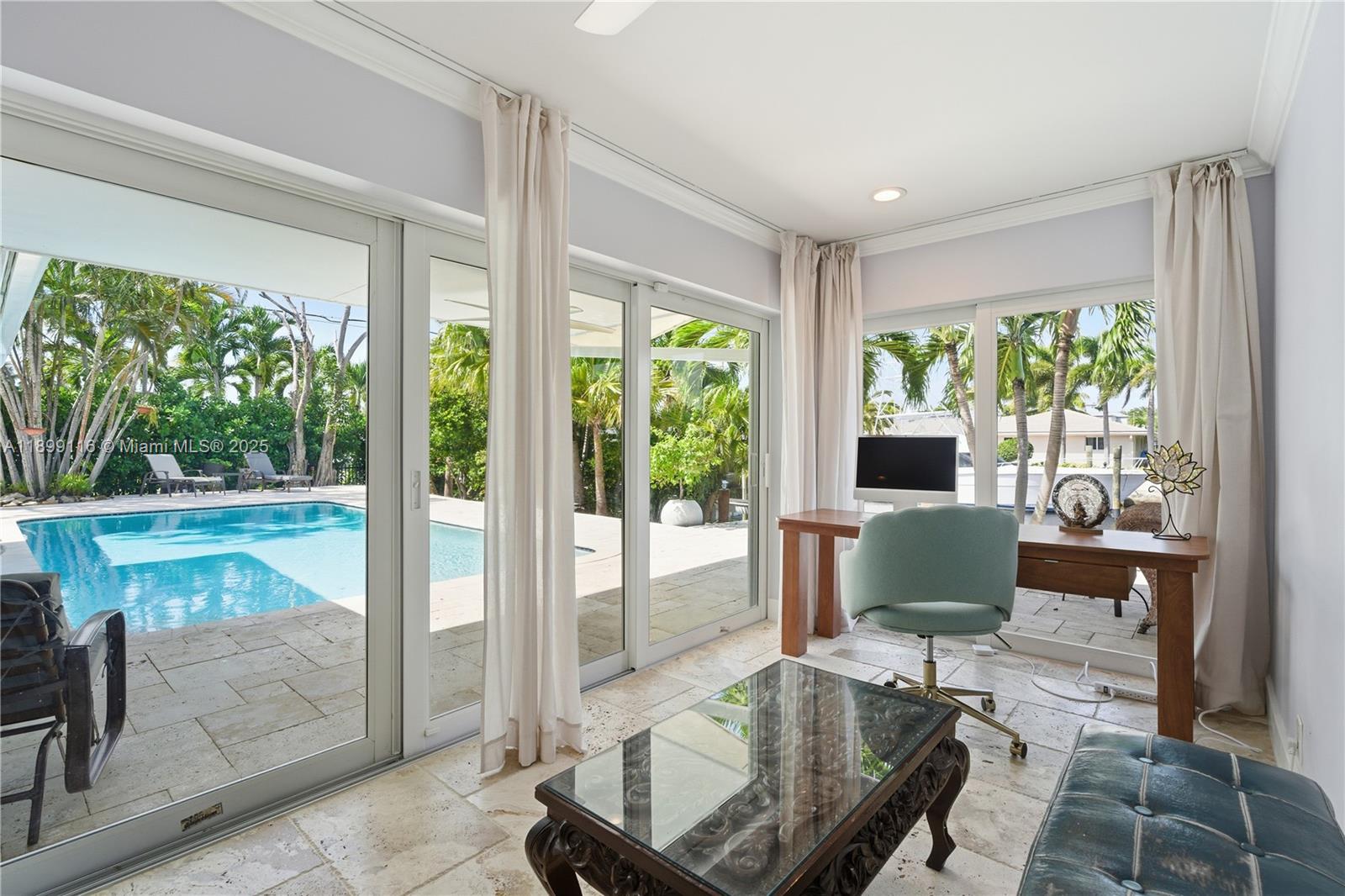 VENETIAN ISLES 2ND SEC - Residential