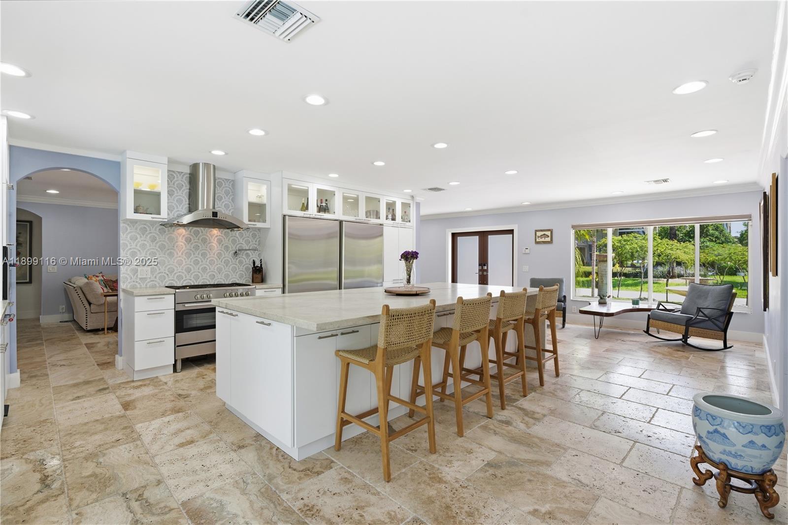 VENETIAN ISLES 2ND SEC - Residential