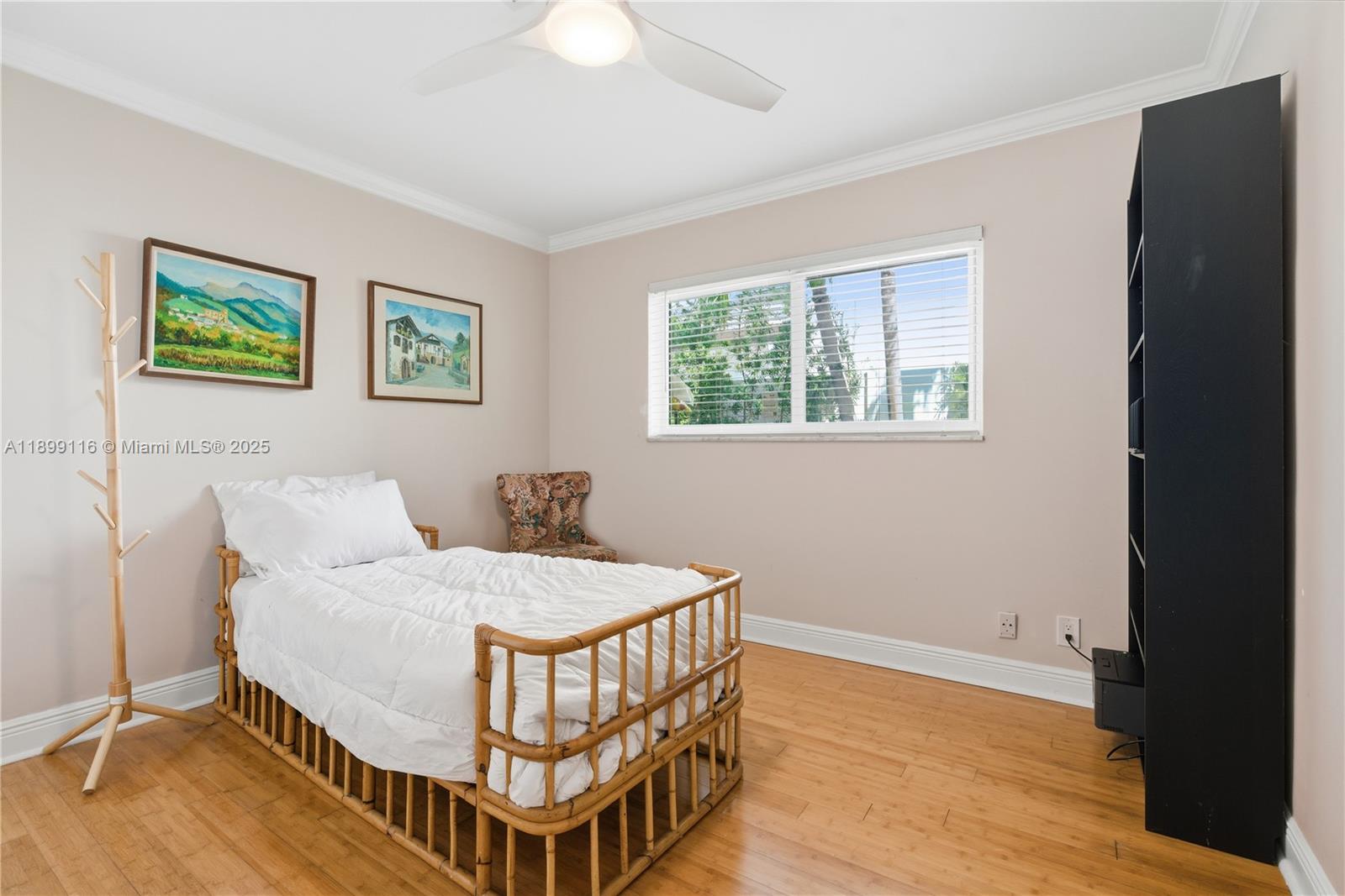 VENETIAN ISLES 2ND SEC - Residential