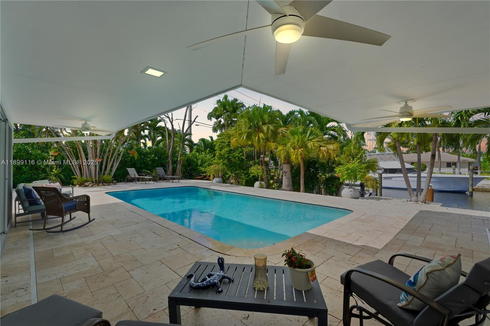 VENETIAN ISLES 2ND SEC - Residential