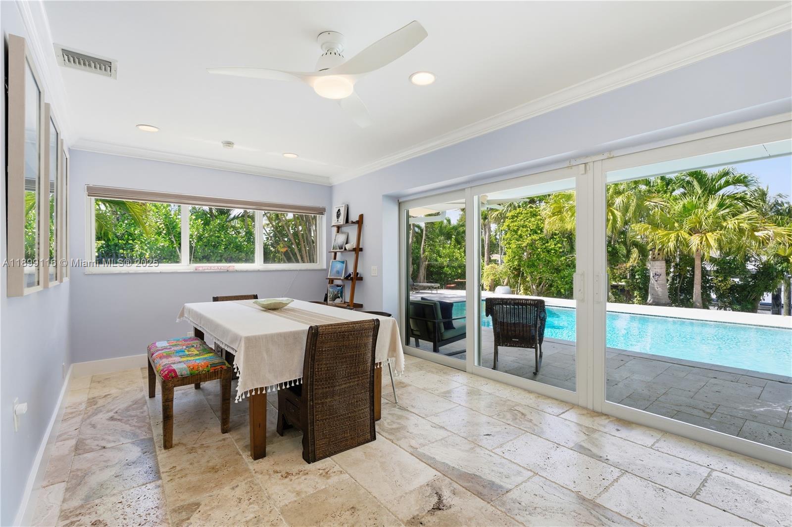 VENETIAN ISLES 2ND SEC - Residential