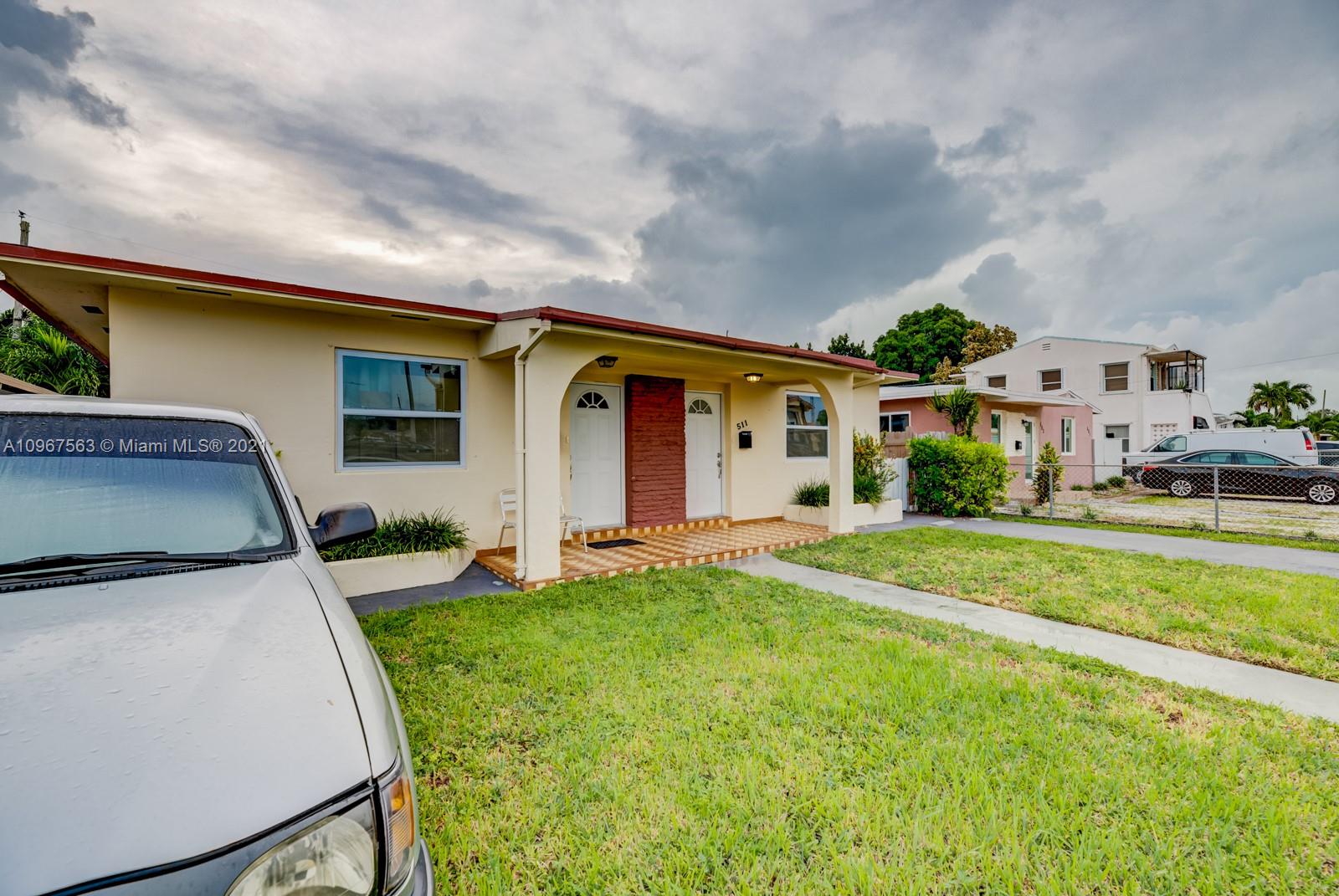 12TH ST MANORS - Residential Income