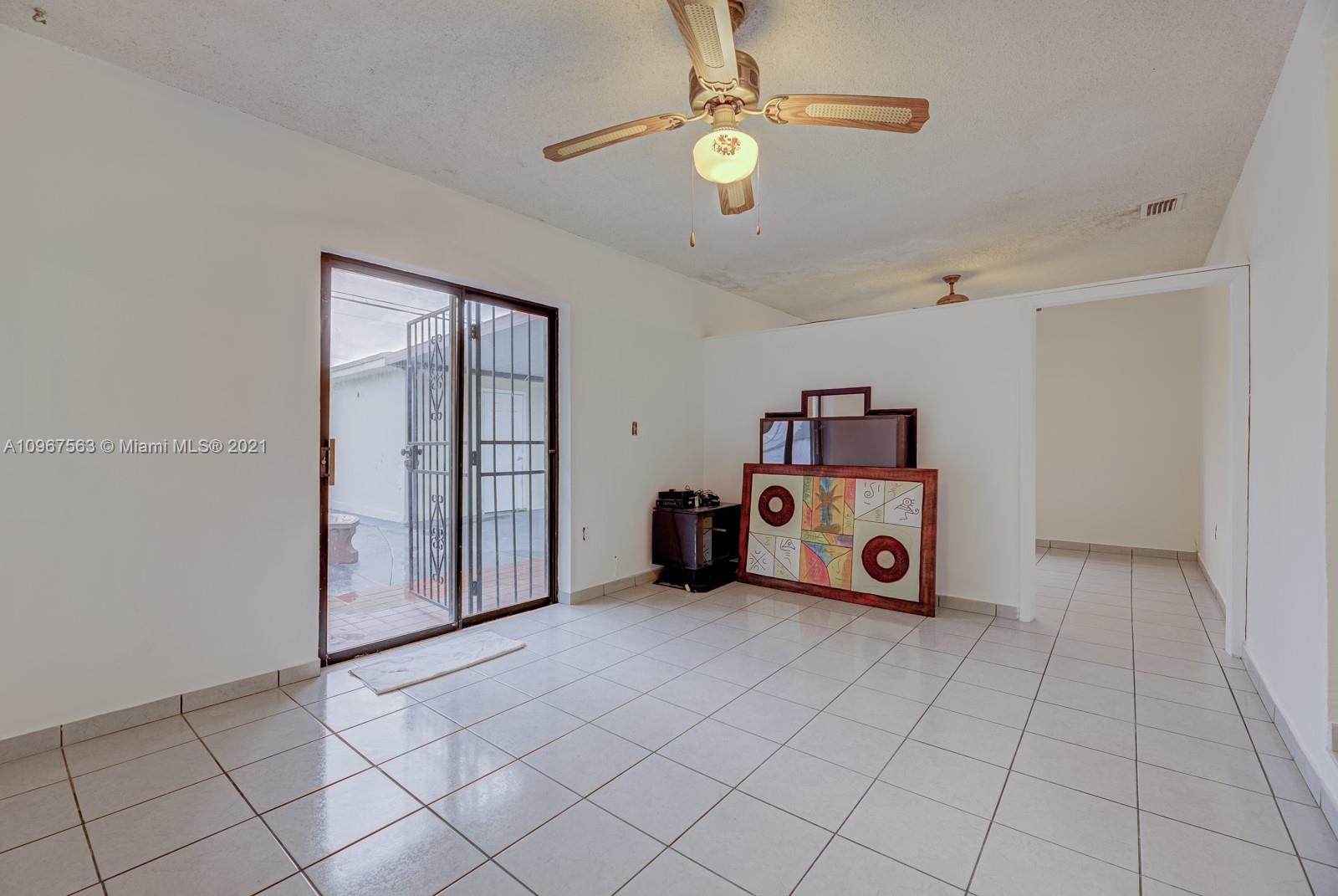 12TH ST MANORS - Residential Income