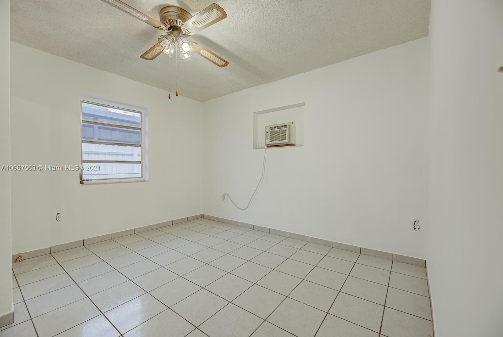 12TH ST MANORS - Residential Income