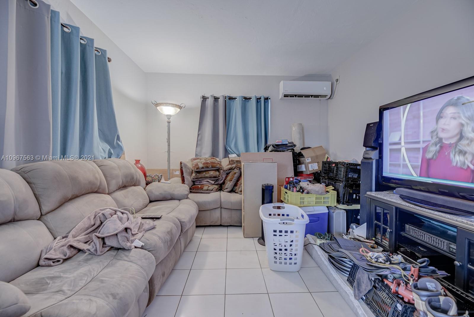 12TH ST MANORS - Residential Income