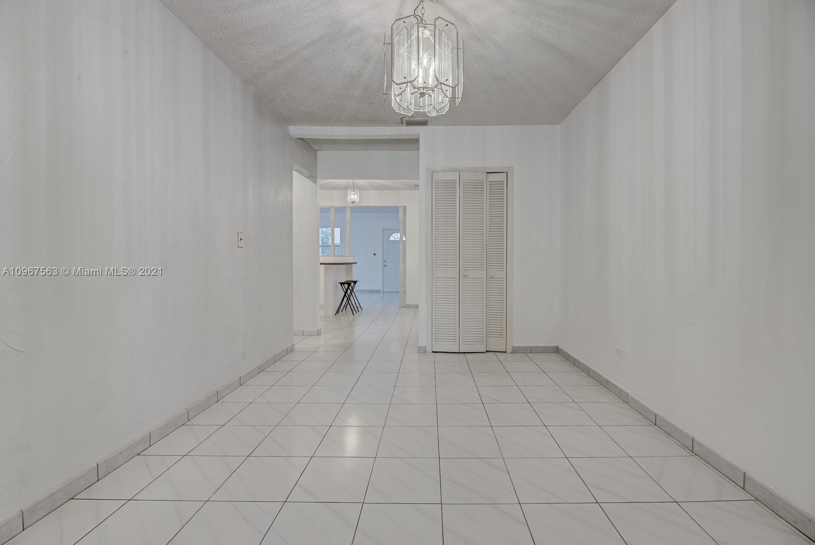 12TH ST MANORS - Residential Income