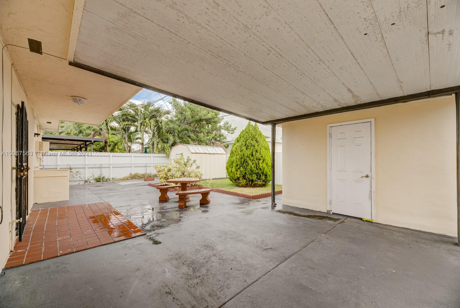 12TH ST MANORS - Residential Income