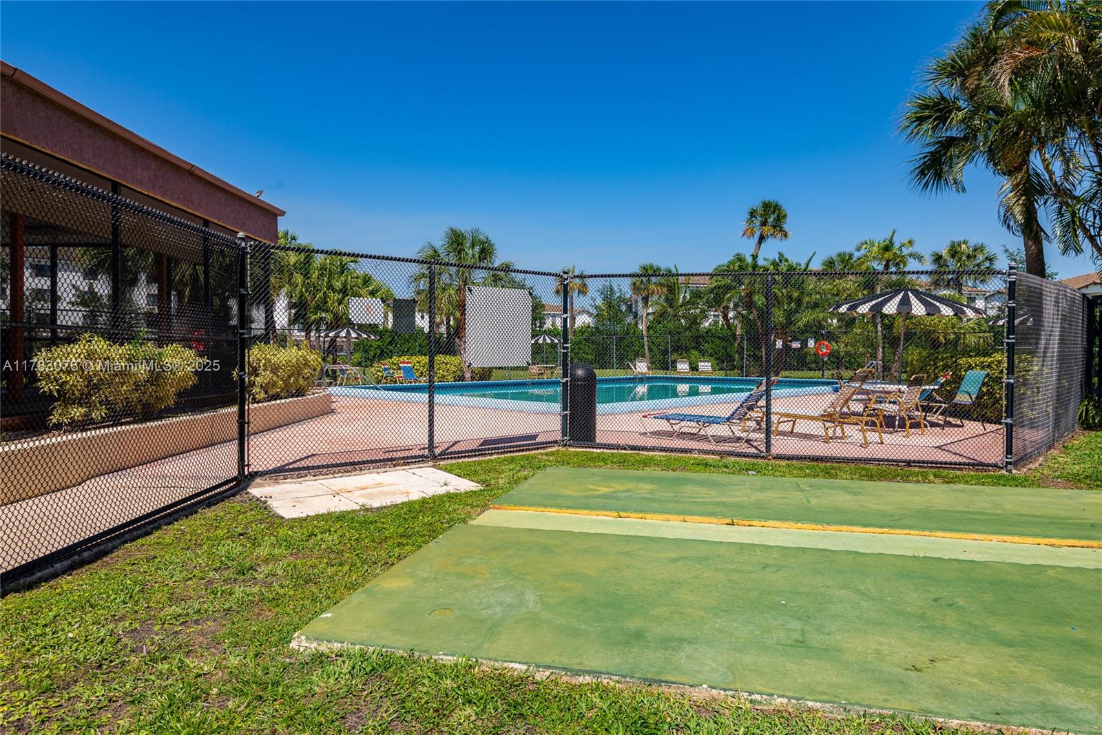 ISLE OF SANDALFOOT CONDO - Residential Lease