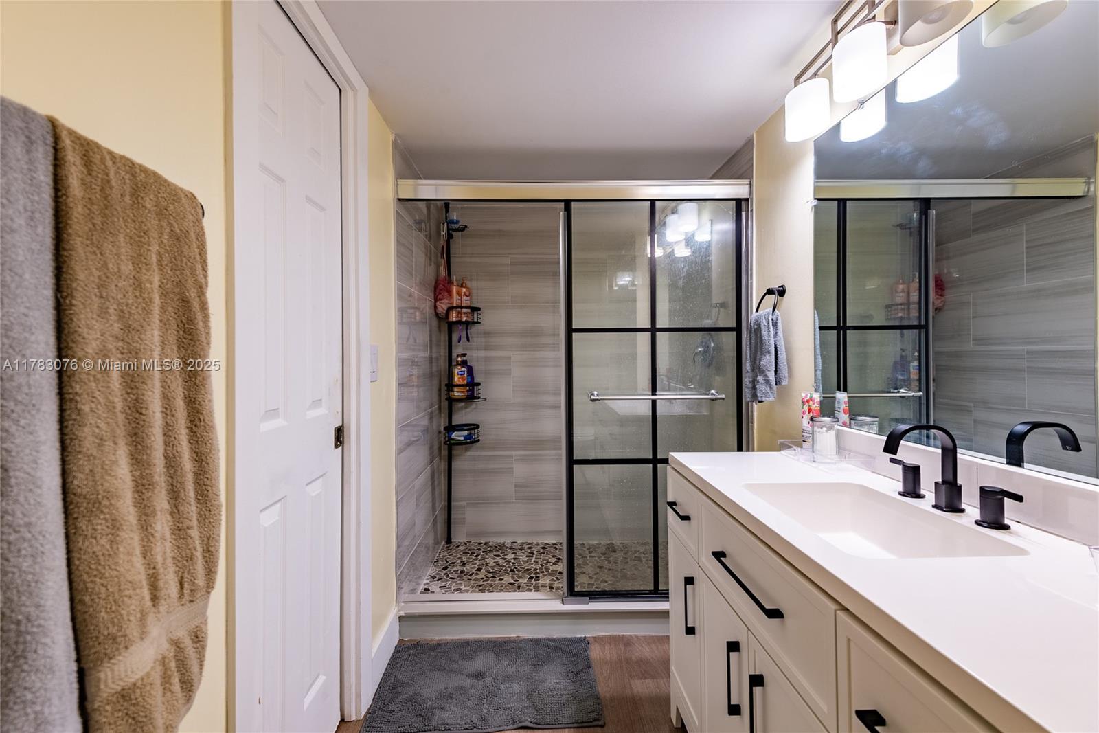 ISLE OF SANDALFOOT CONDO - Residential Lease