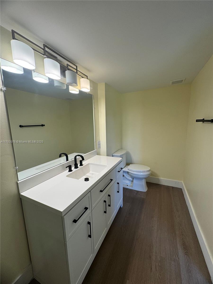 ISLE OF SANDALFOOT CONDO - Residential Lease