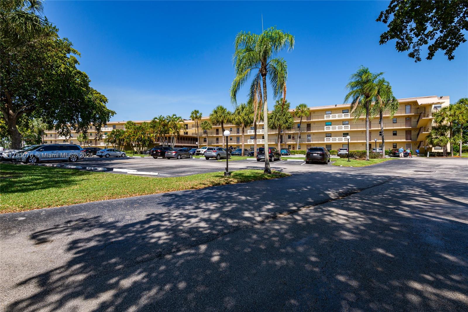 ISLE OF SANDALFOOT CONDO - Residential Lease