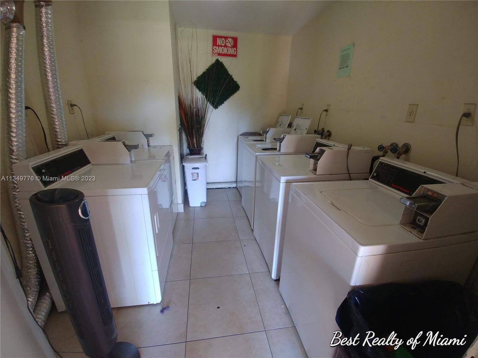 VILLA CATALINA CONDO - Residential Lease