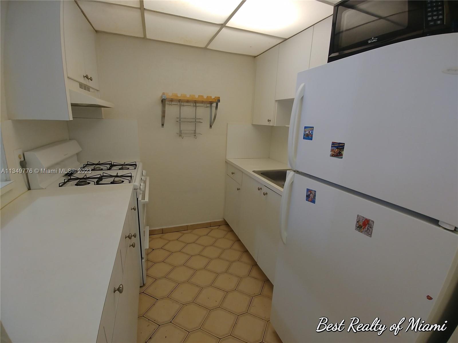 VILLA CATALINA CONDO - Residential Lease