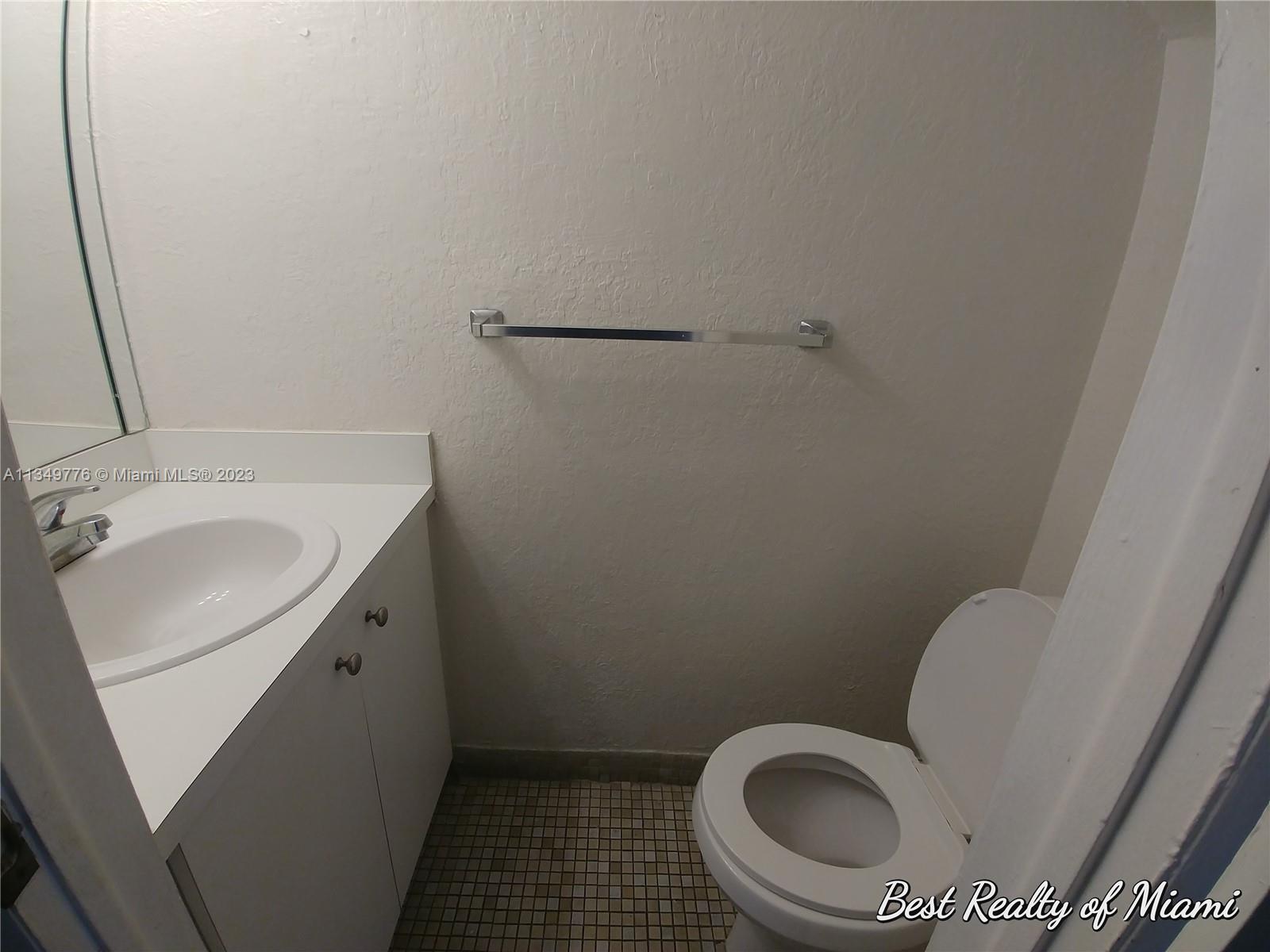 VILLA CATALINA CONDO - Residential Lease