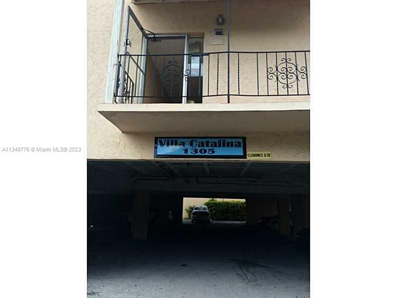 VILLA CATALINA CONDO - Residential Lease