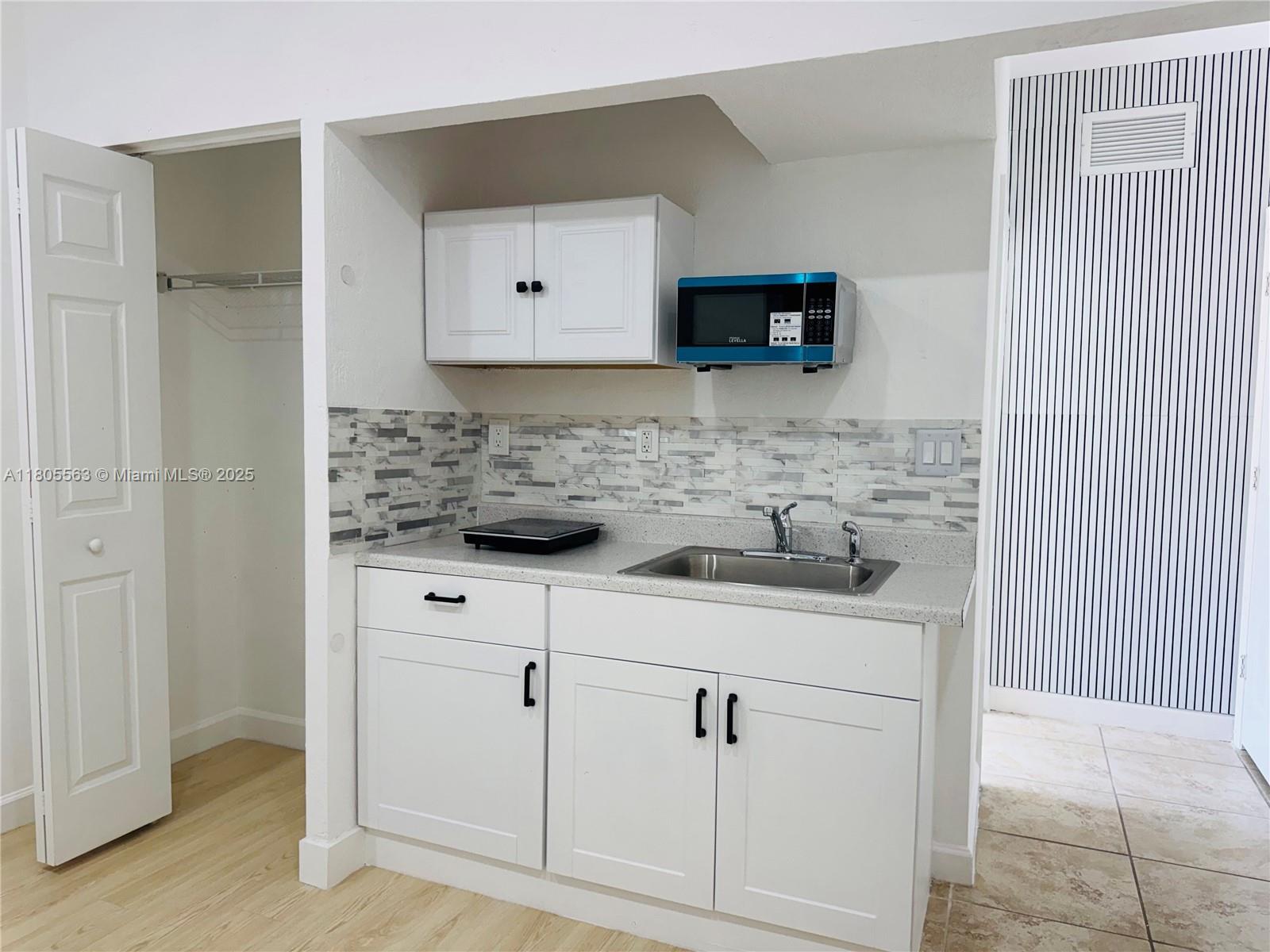 Rental Property at 11510 Sw 240th Ter 115, Homestead, Miami-Dade County, Florida - Bathrooms: 1  - $1,200 MO.