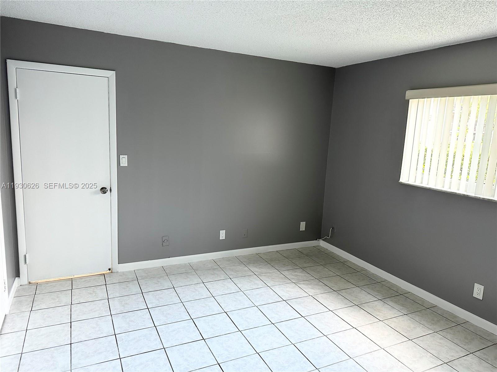 PARKSIDE TOWERS CONDO - Residential Lease