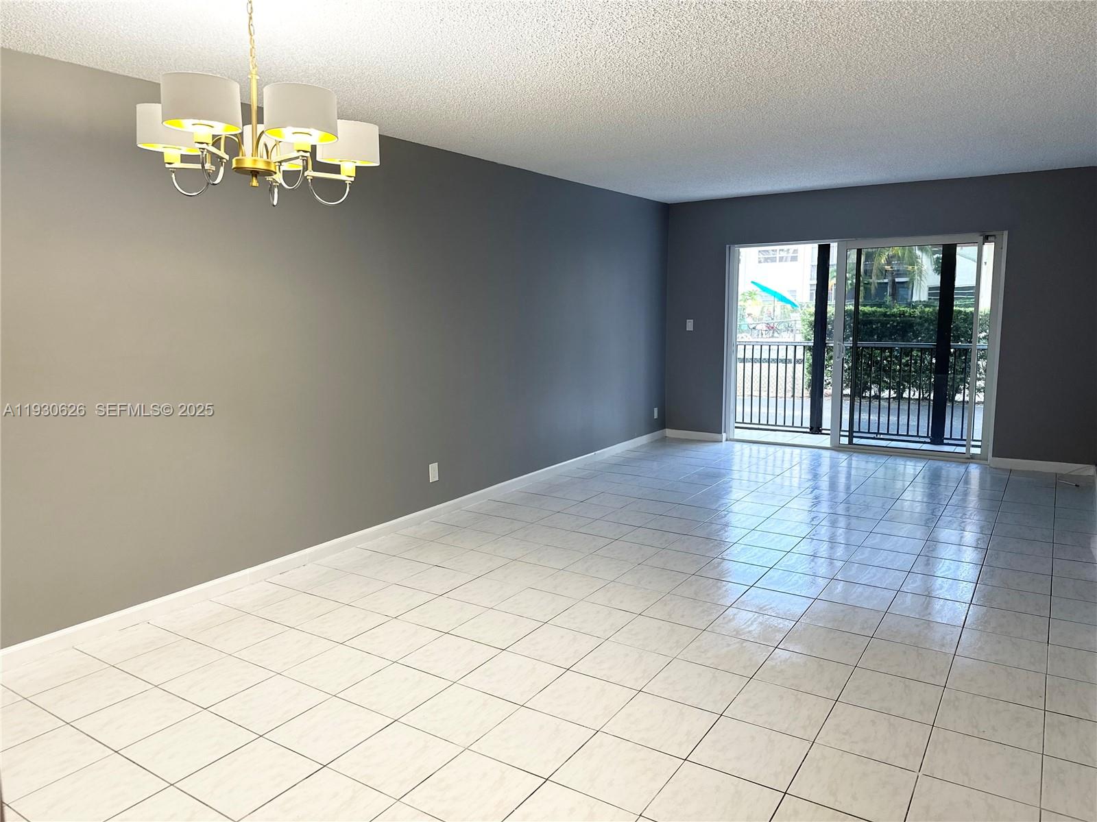 PARKSIDE TOWERS CONDO - Residential Lease