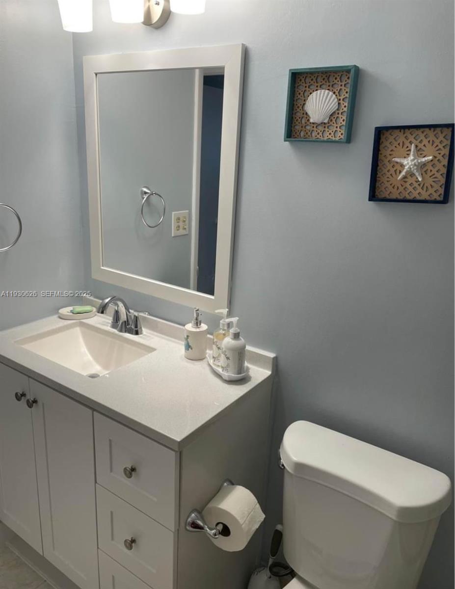 PARKSIDE TOWERS CONDO - Residential Lease