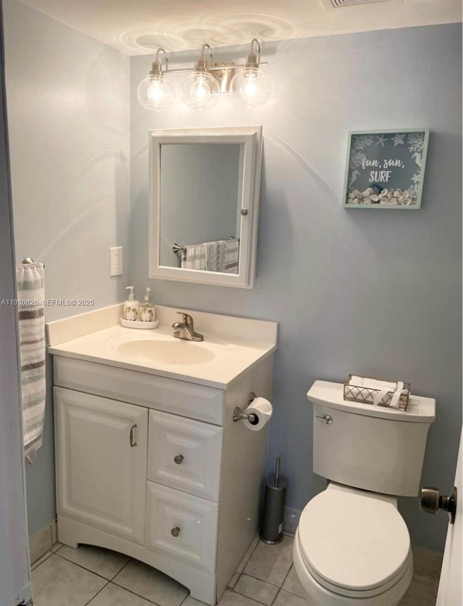 PARKSIDE TOWERS CONDO - Residential Lease