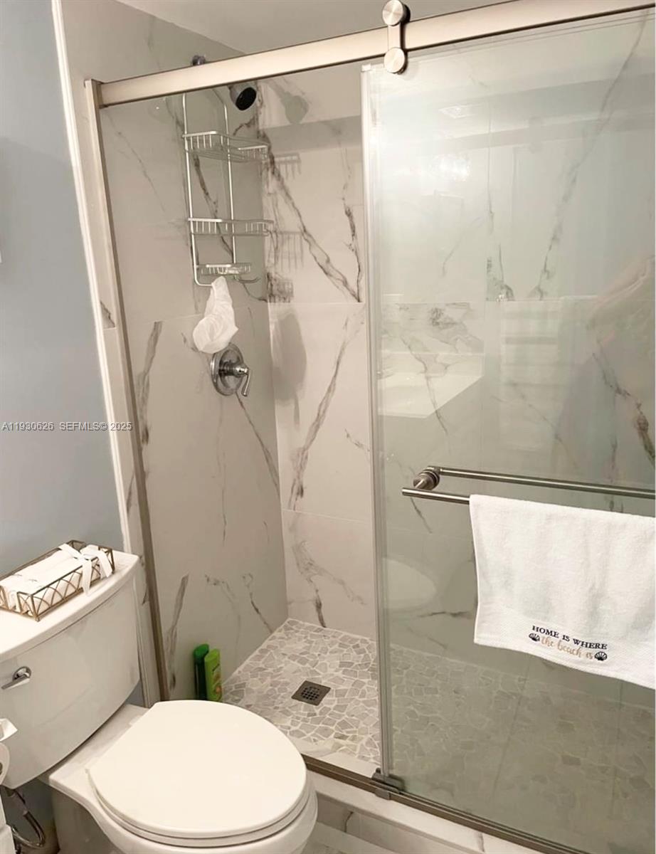 PARKSIDE TOWERS CONDO - Residential Lease