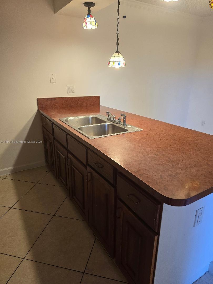 WOODVILLE - Residential Lease