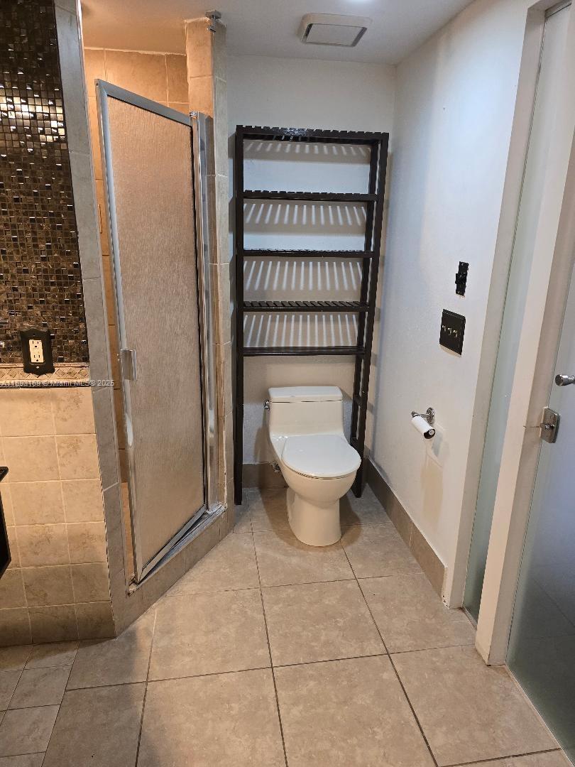 WOODVILLE - Residential Lease