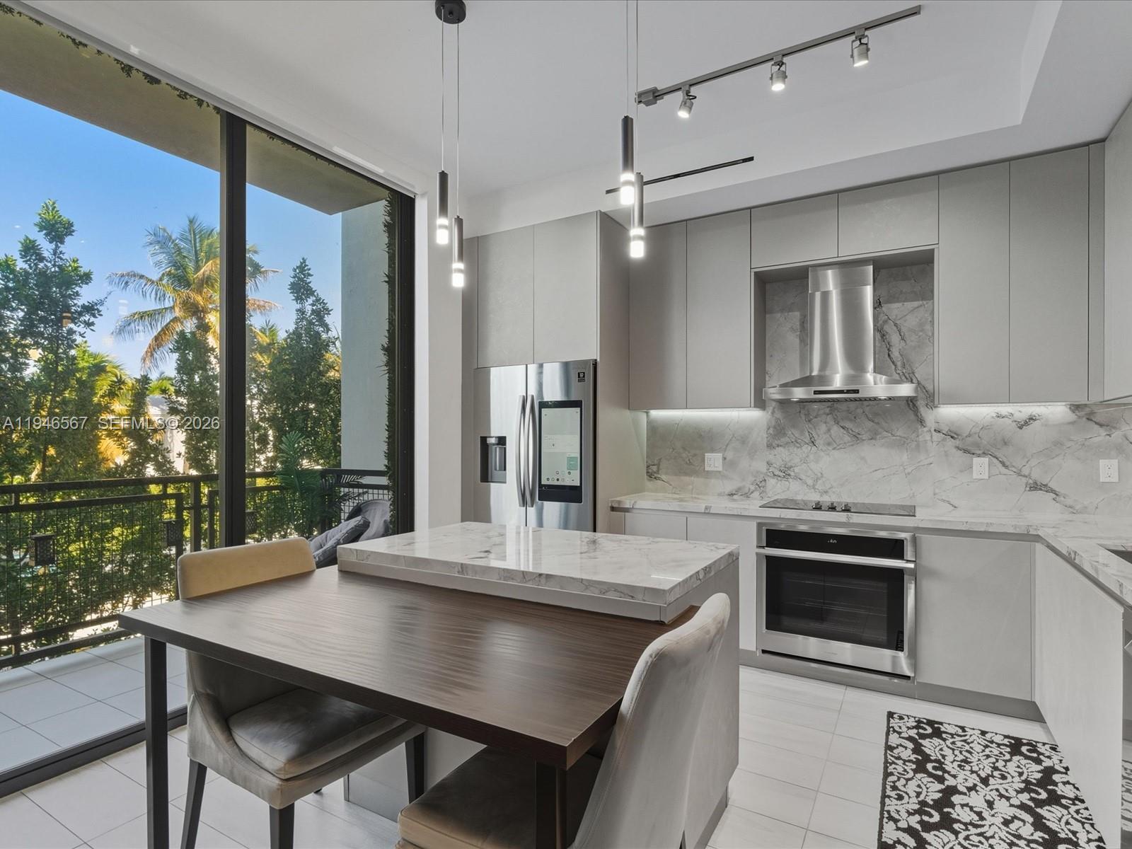 LINCOLN SUB - Residential