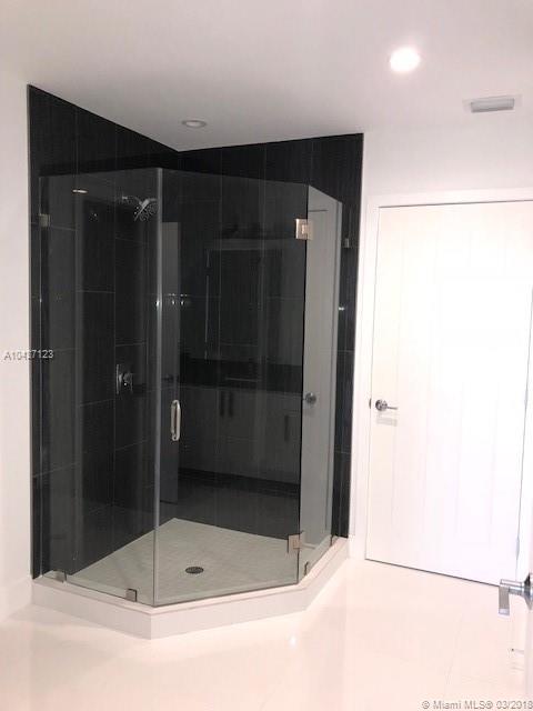 BISCAYNE GDNS SEC E PART - Residential