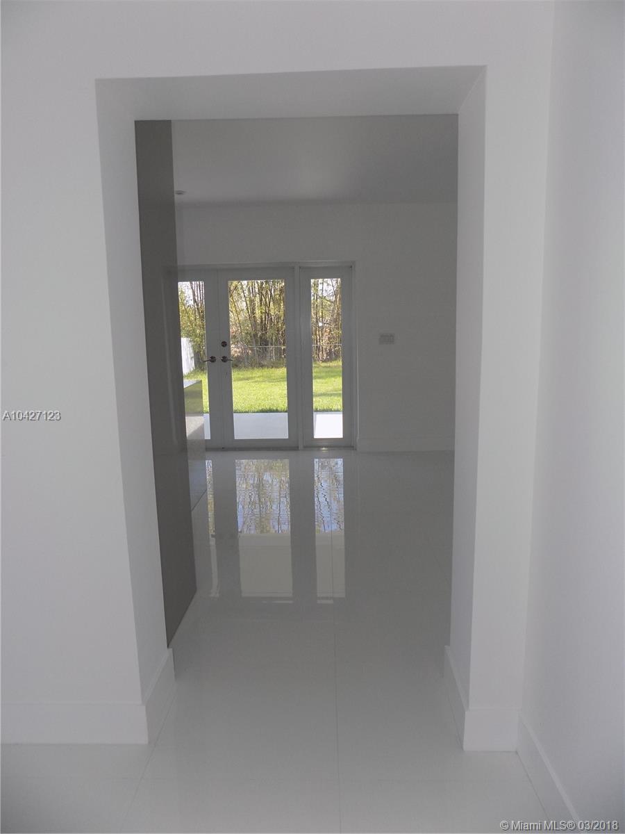 BISCAYNE GDNS SEC E PART - Residential