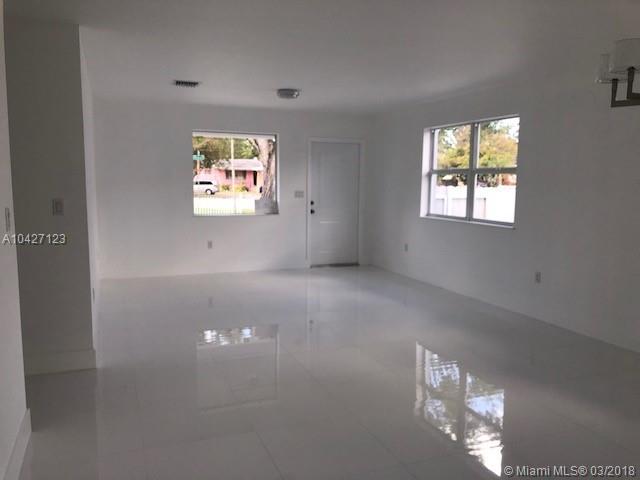 BISCAYNE GDNS SEC E PART - Residential