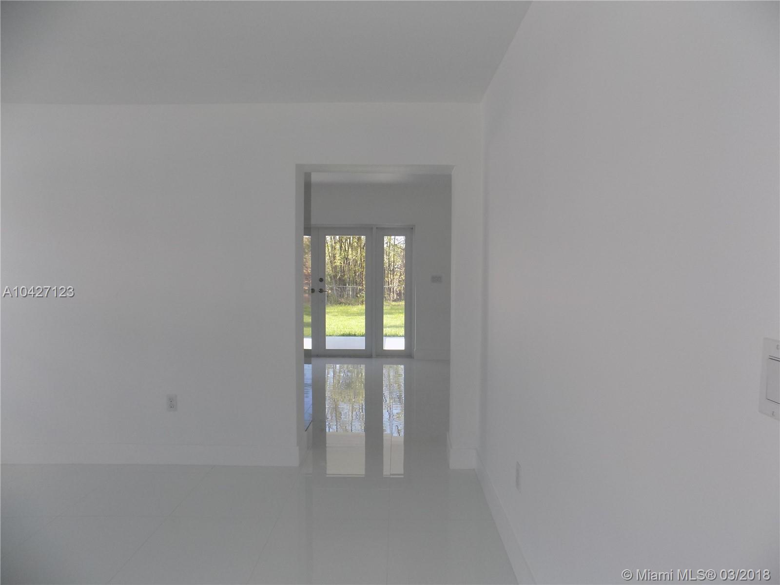 BISCAYNE GDNS SEC E PART - Residential