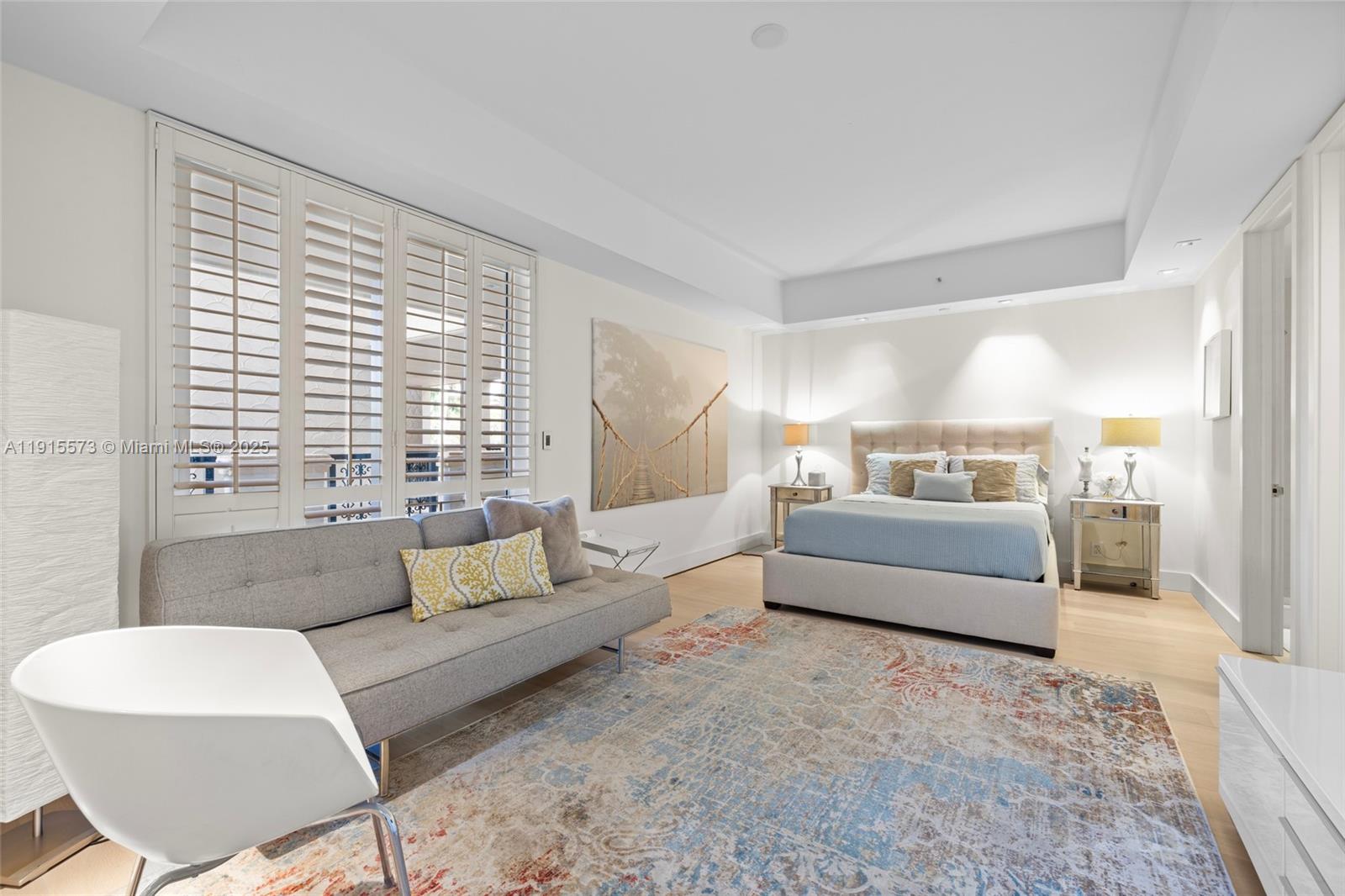 BAYVIEW AT FISHER ISL CON - Residential Lease