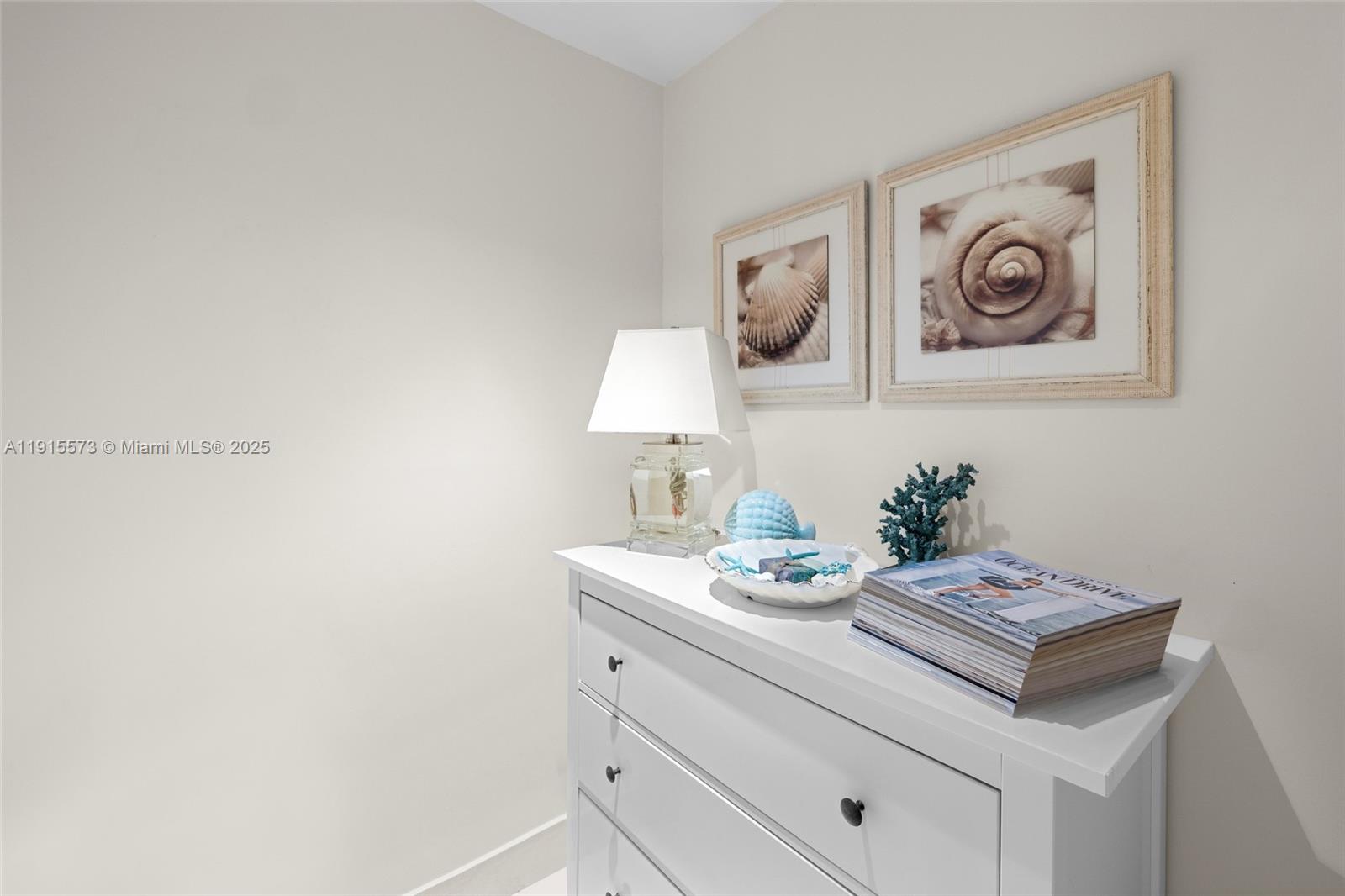 BAYVIEW AT FISHER ISL CON - Residential Lease