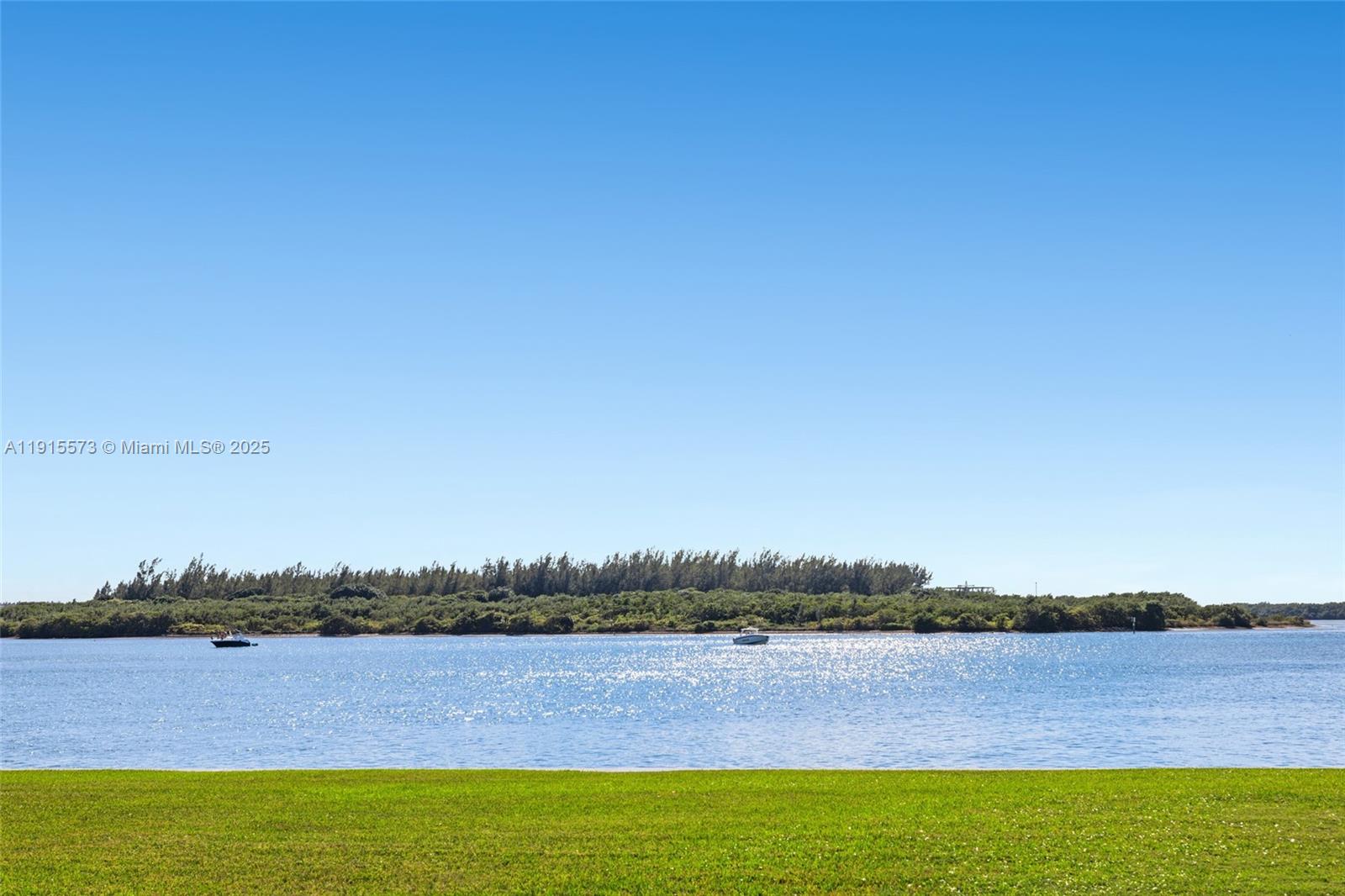 BAYVIEW AT FISHER ISL CON - Residential Lease