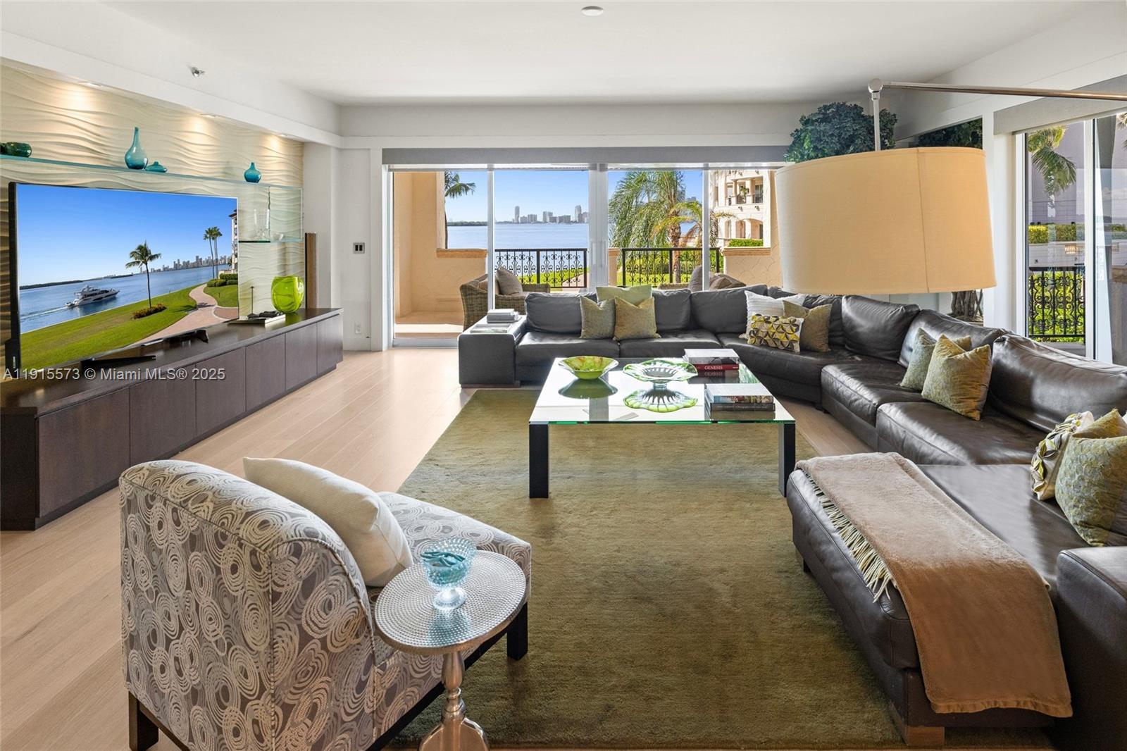 4924 Fisher Island Dr 4924