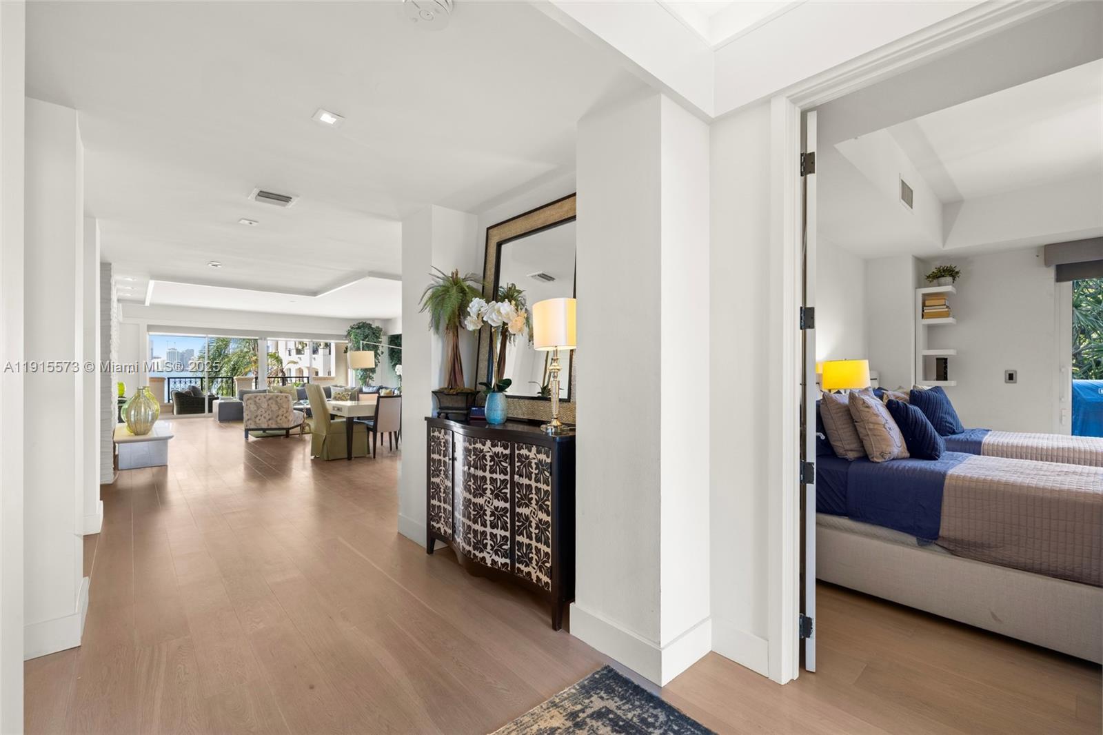 BAYVIEW AT FISHER ISL CON - Residential Lease