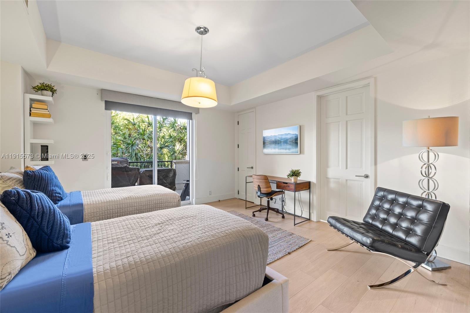 BAYVIEW AT FISHER ISL CON - Residential Lease