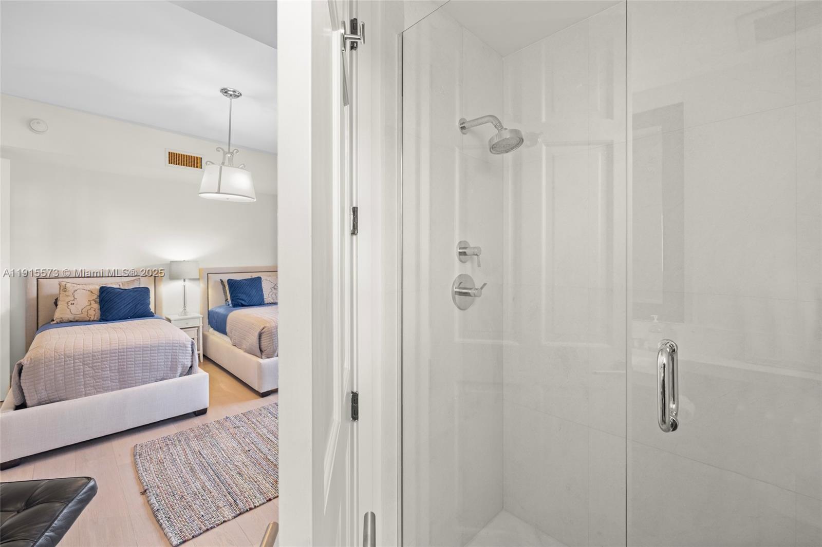 BAYVIEW AT FISHER ISL CON - Residential Lease