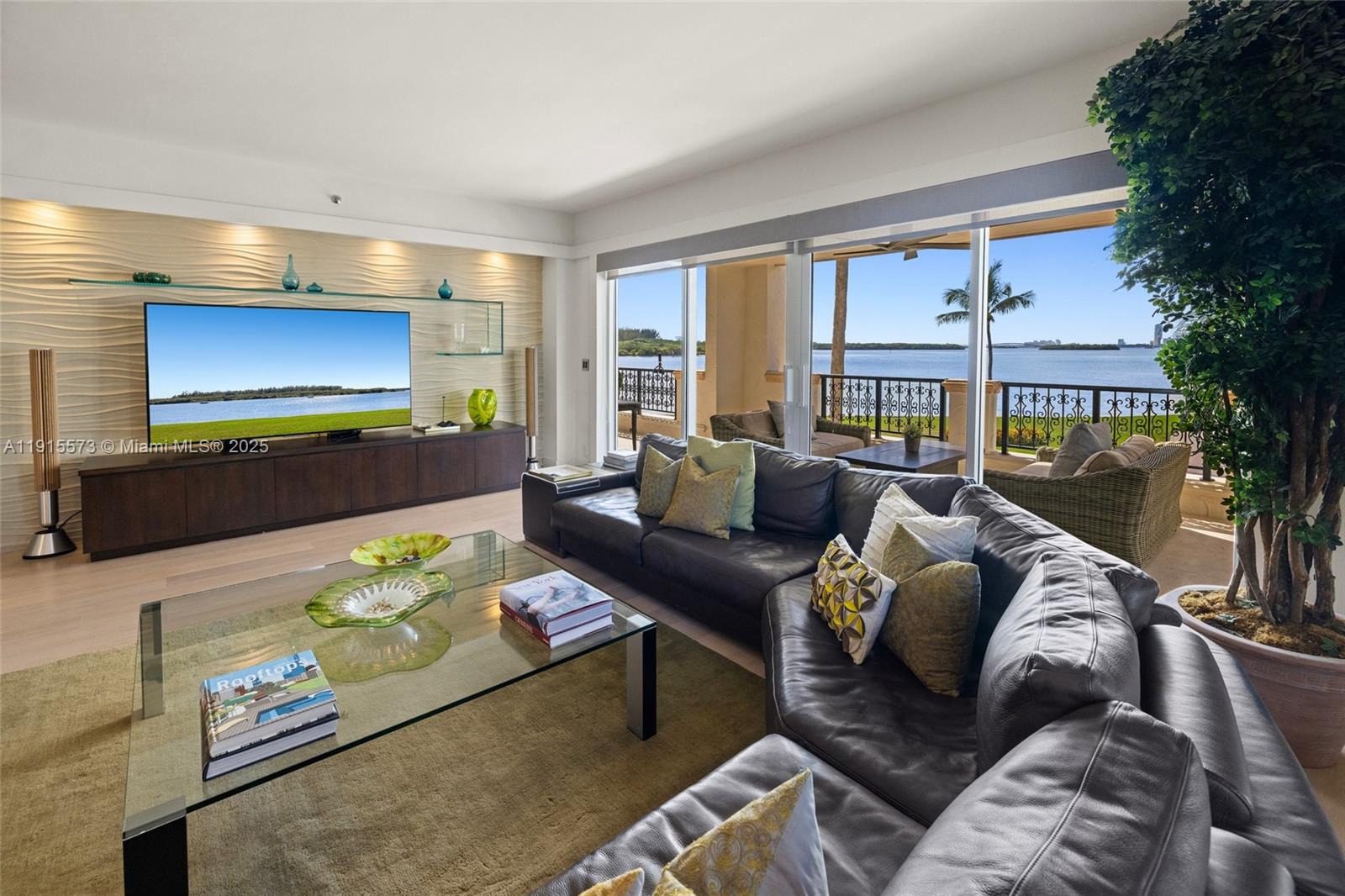 4924 Fisher Island Dr 4924