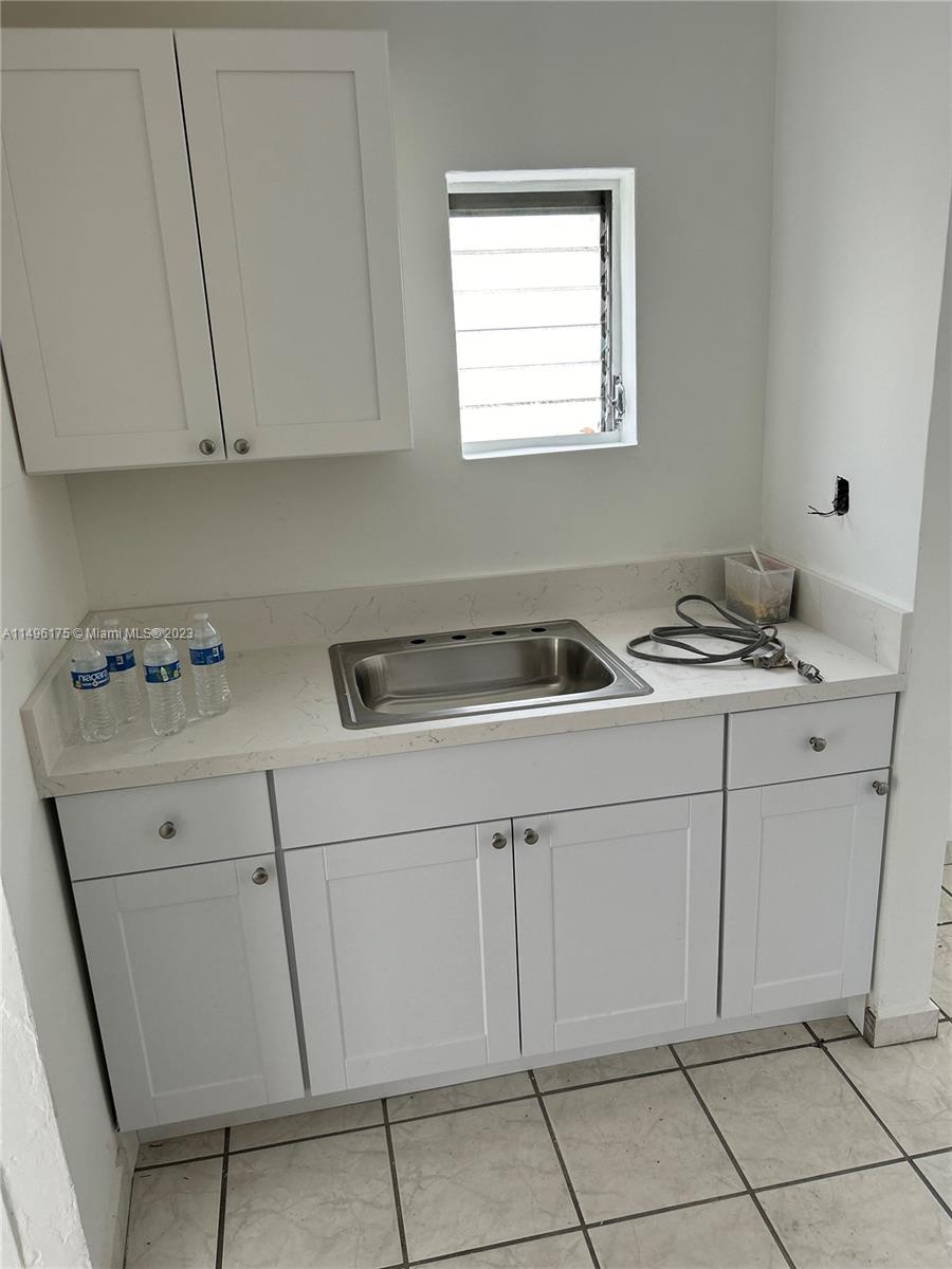 GRAPELAND HEIGHTS 2ND SEC - Residential Lease