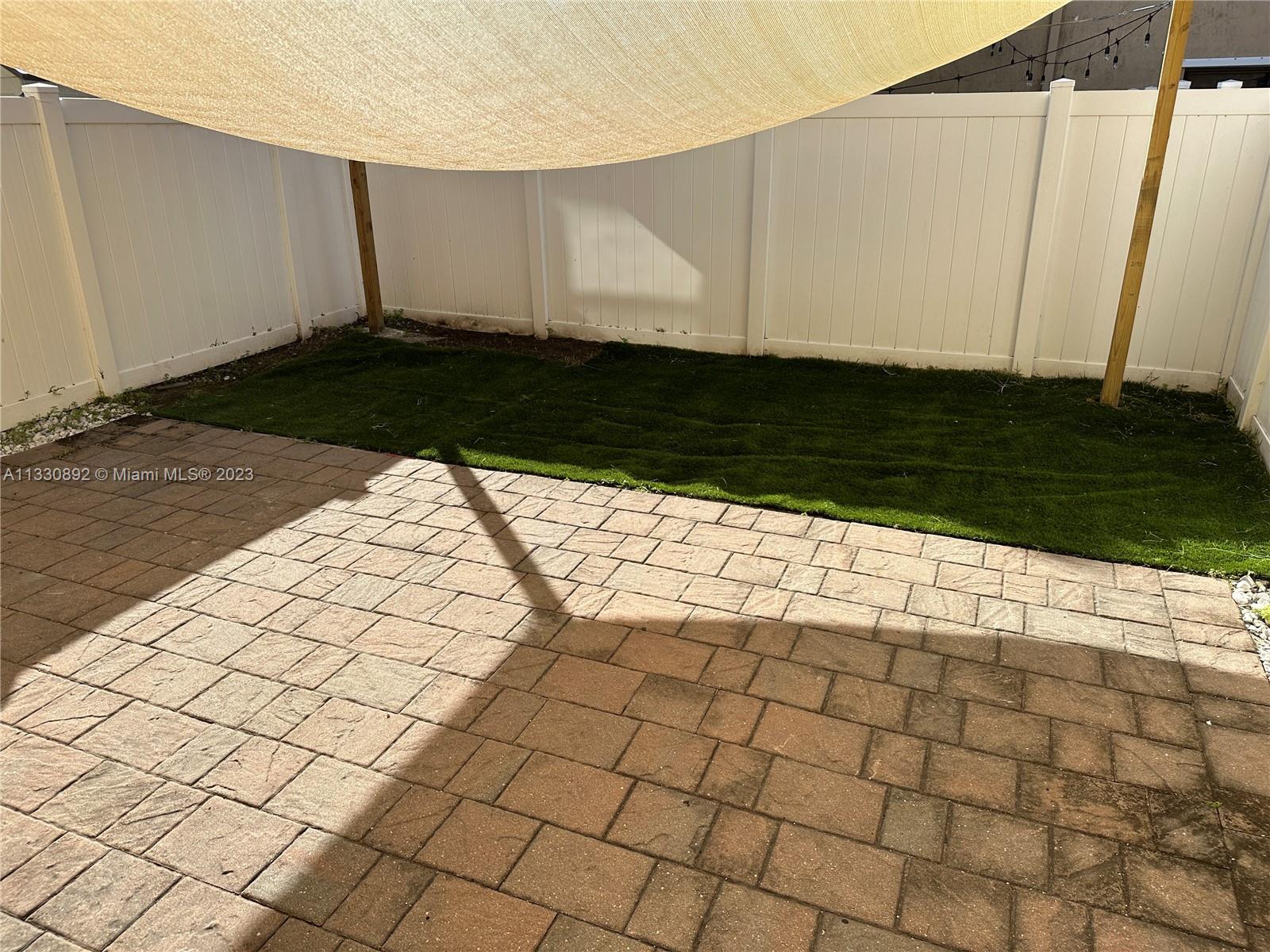 BELLAGIO VILLAS - Residential Lease