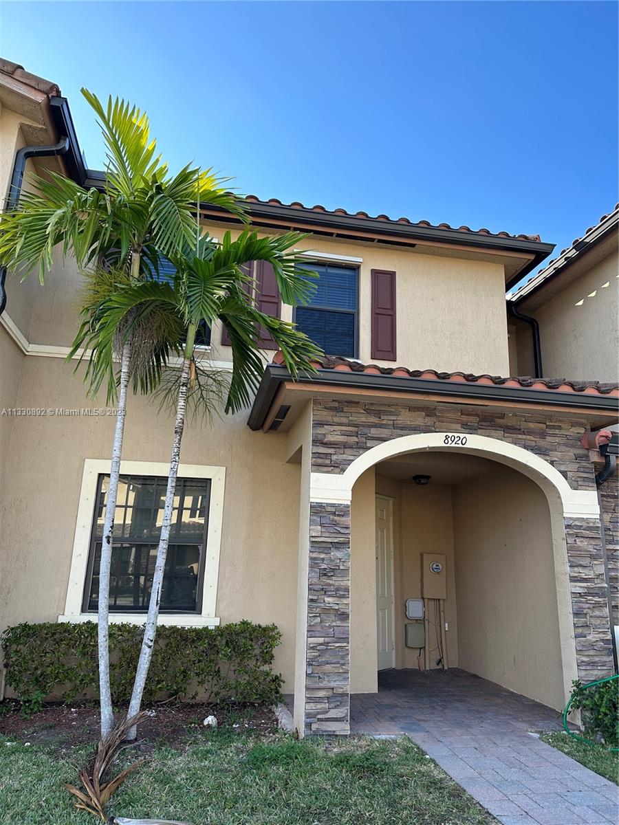 BELLAGIO VILLAS - Residential Lease